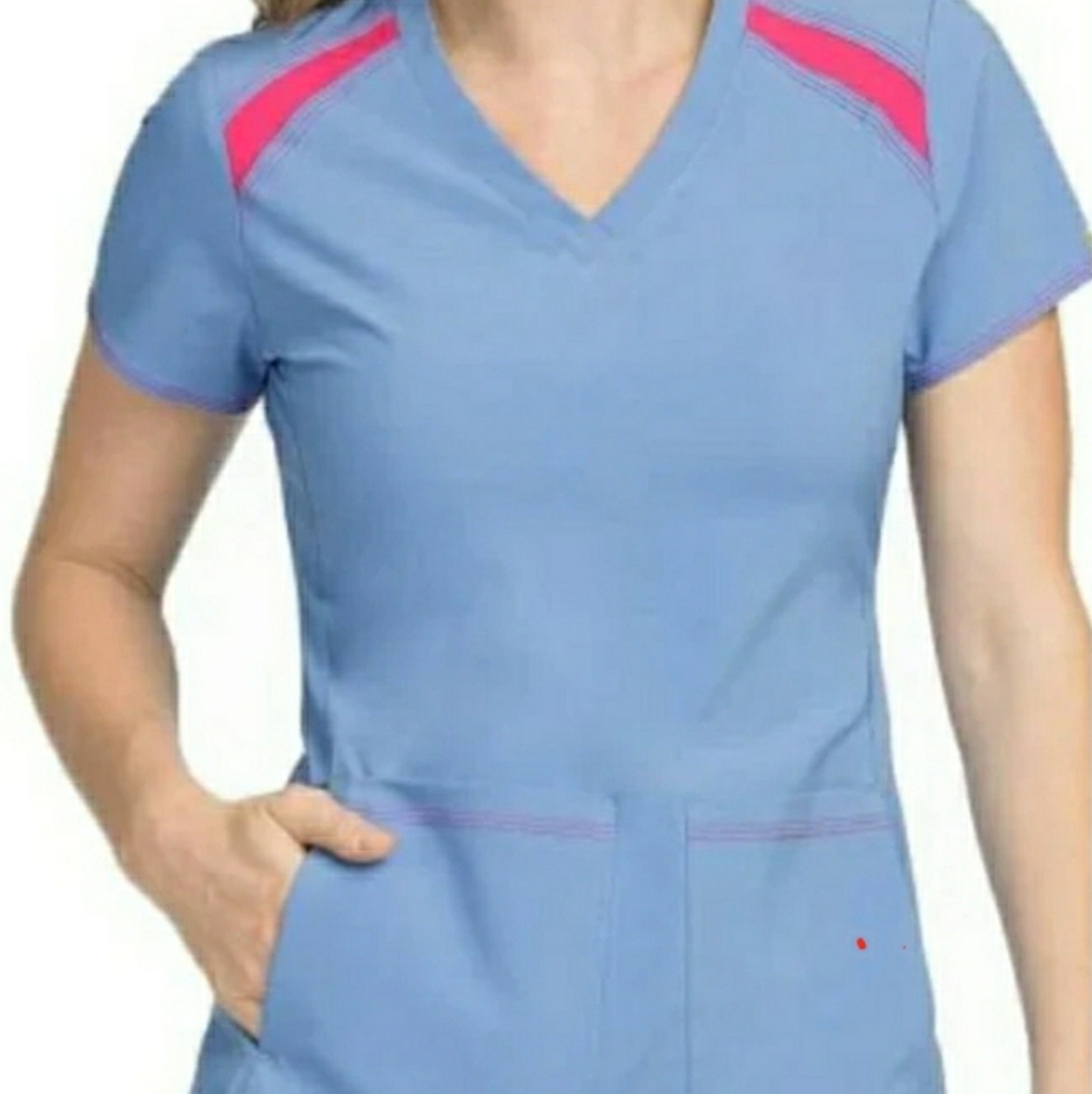 Activate by Med Couture Women's Colorblock V-Neck